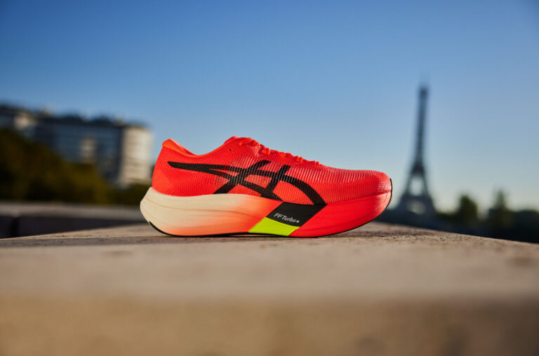 asics metaspeed edge sky paris