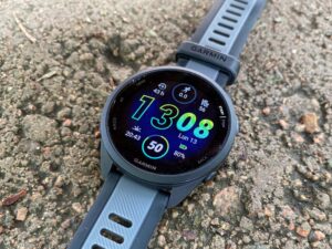 Il nuovo Garmin Forerunner 165