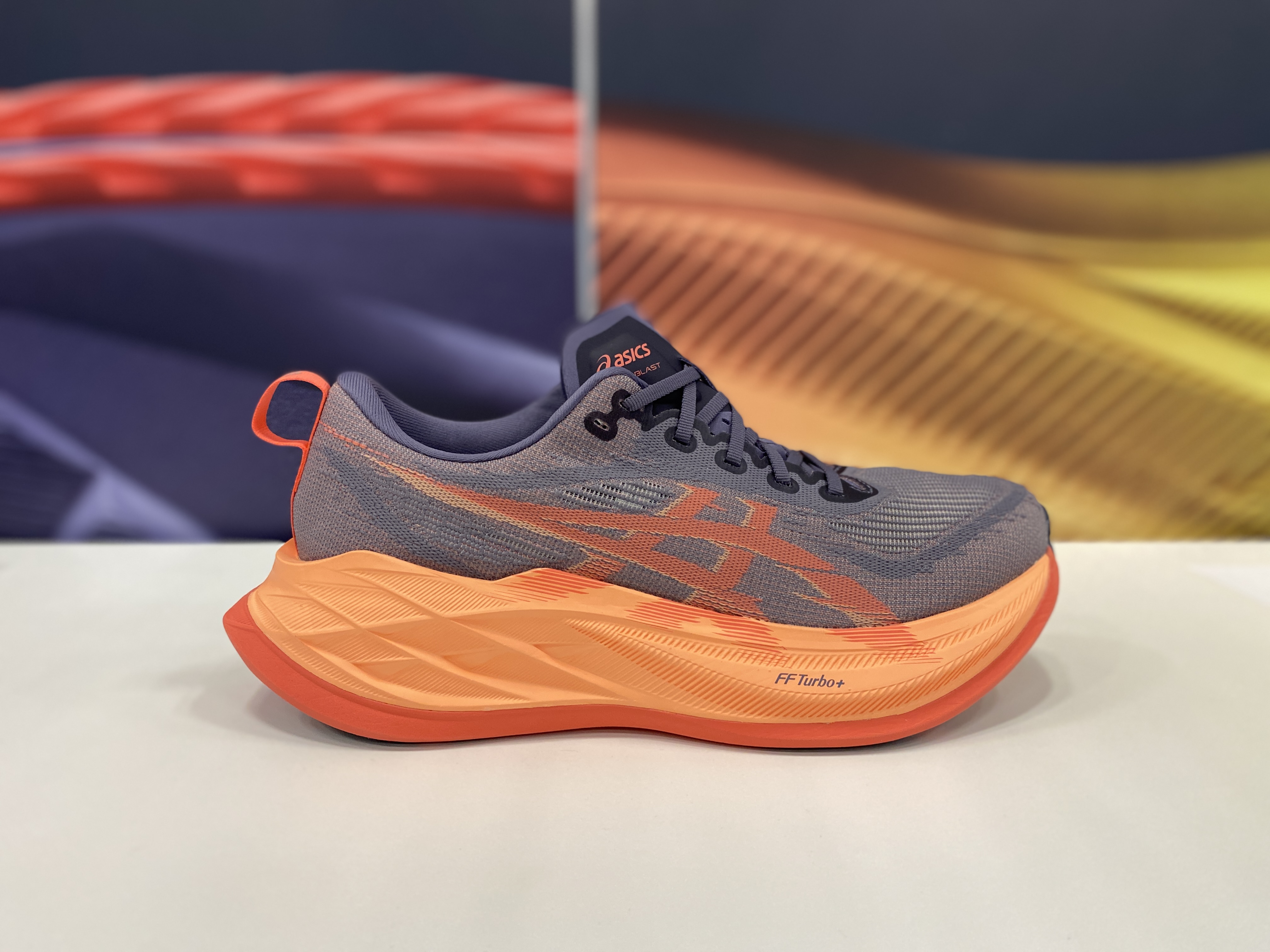 Asics Superblast 2 e Novablast 5 a confronto – The Running Event