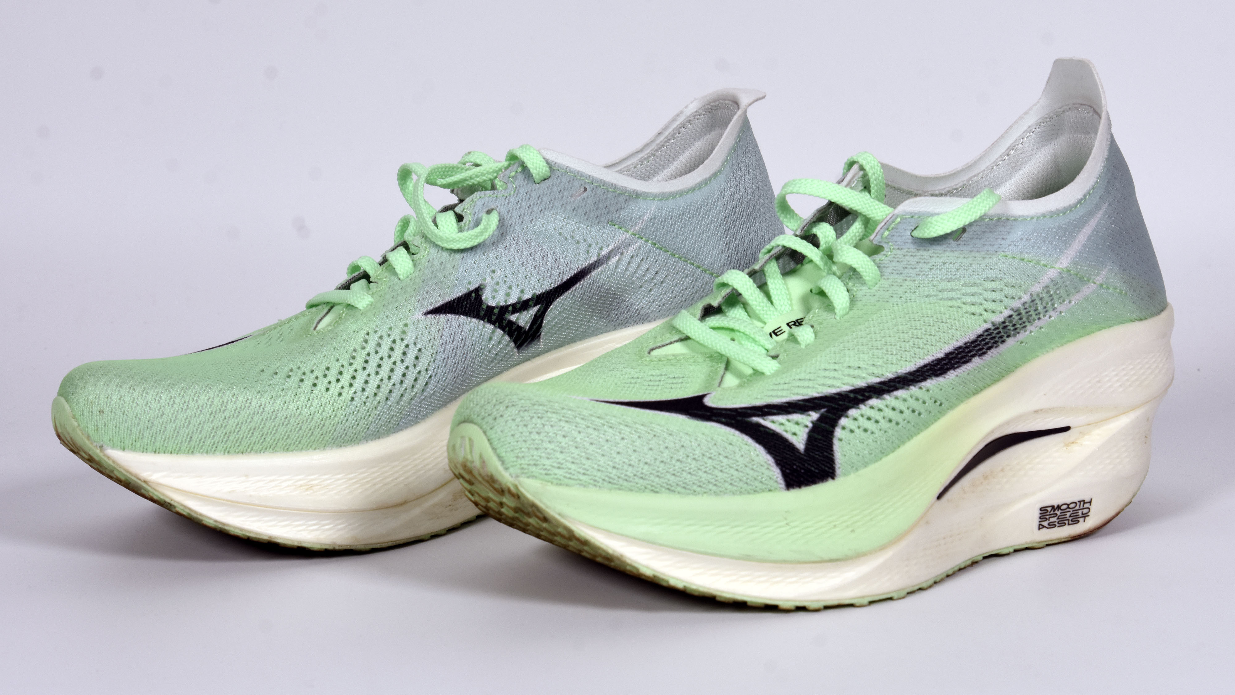 Mizuno Wave Rebellion Pro 3: la "super scarpa" con una geometria decisamente originale