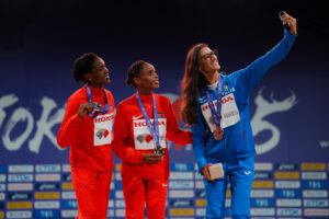 Nadia Battocletti e Beatrice Chebet (foto Grana/Fidal/Sportmedia)