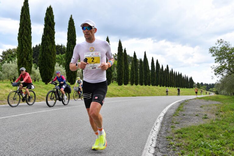 Massimo Giacopuzzi al Passatore 2024 (immagine AI)