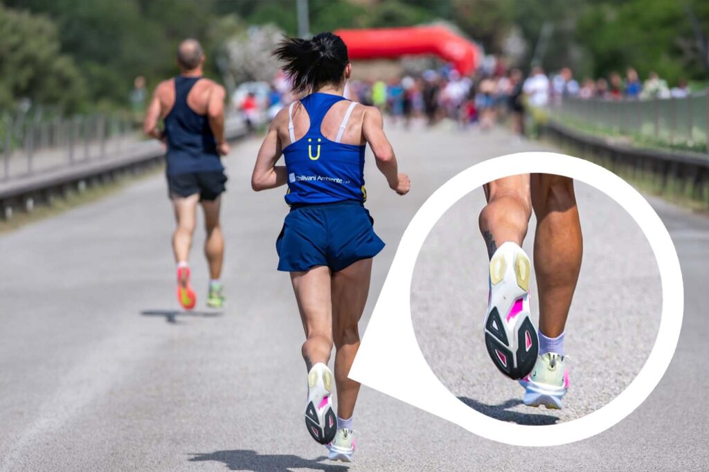 Le Brooks Hyperion Max 3, uno dei modelli che hanno portato alla nuova squalifica di alcuni runner amatori (foto originale Sonia)