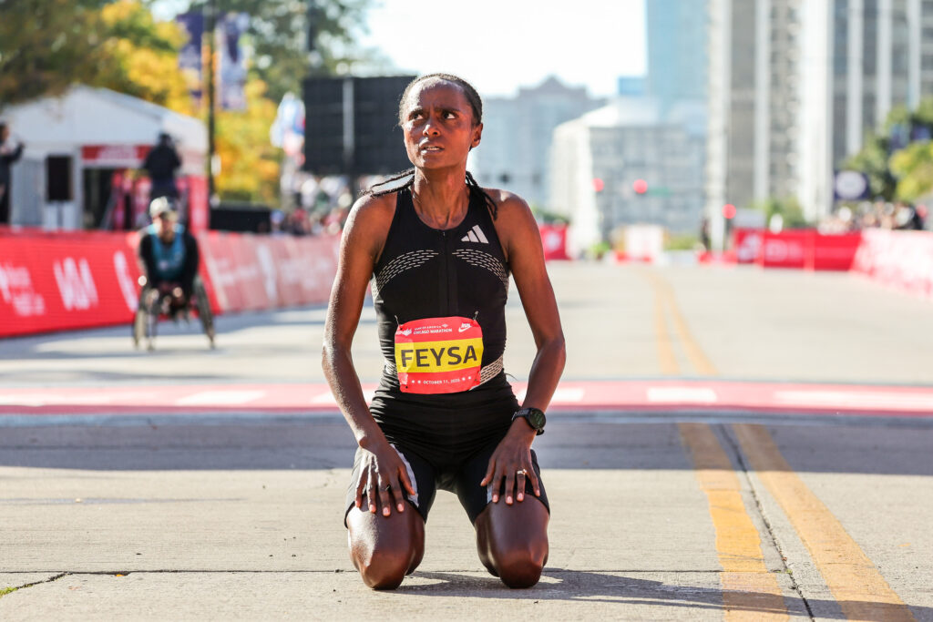 Hawi Feysa (immagine &copy; 2026 Bank of America Chicago Marathon/Kevin Morris)