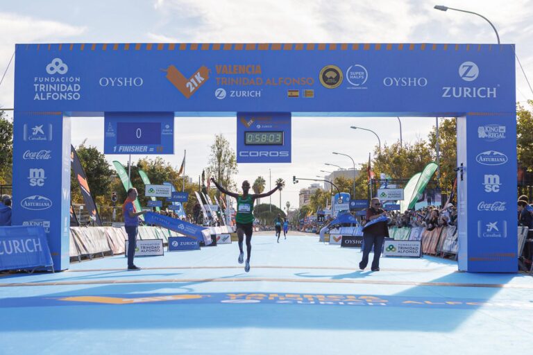 Record europeo in mezza maratona a Valencia. Anzi, no… Immagine Valencia Half Marathon