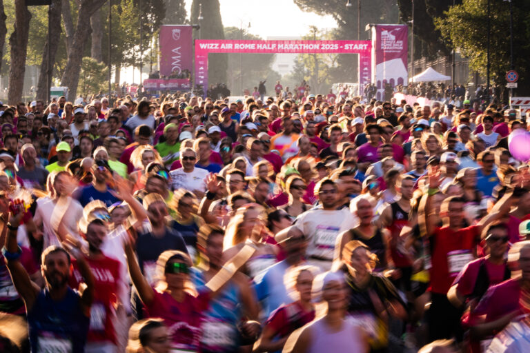Rome Half Marathon 2026: 40 mila runner al via, da Porta Ardeatina al Colosseo Rome Half Marathon (immagine Marco Alpozzi/Lapresse)