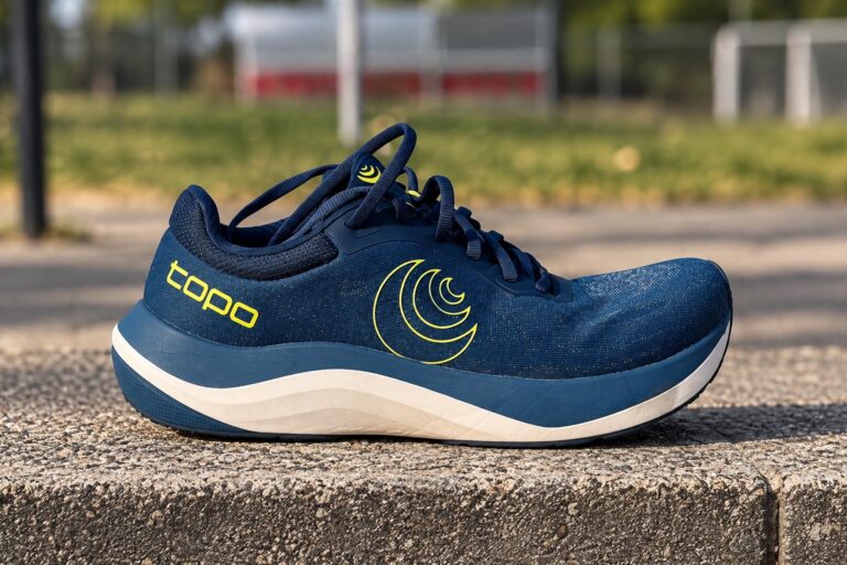 Topo Athletic Ultrafly 6, la scarpa da corsa stabile che non rinuncia alla velocità La Topo Athletic Ultrafly 6 (immagine TRC)